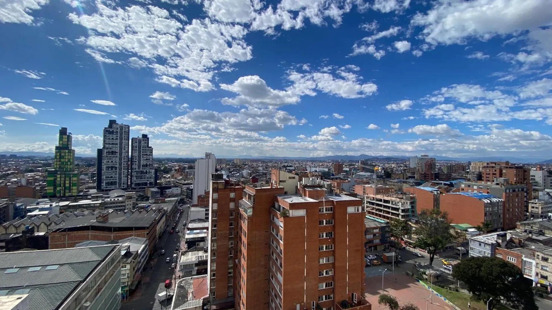 Balcon Comodidad Iluminacion Wifi Chapinero Bogota Apartment